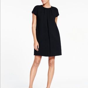 Kate Spade Cap Sleeve Crepe Dress in Las Vegas Black. Size 00.
